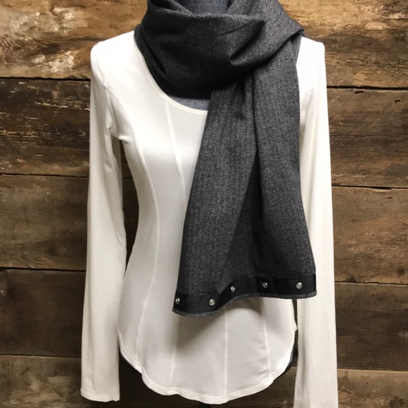 lululemon athletica Tops - lululemon Between The Lines Long Sleeve